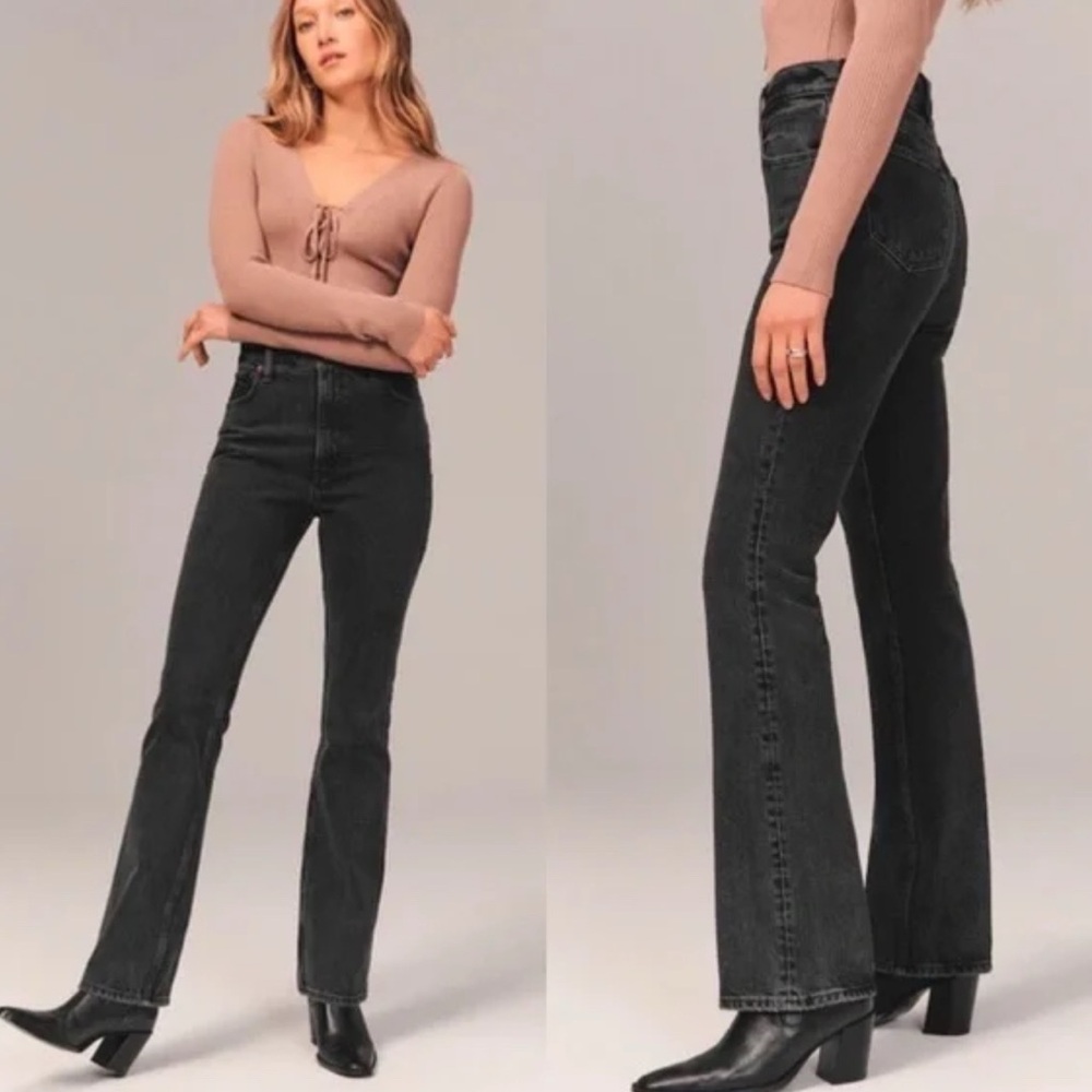 NWT Abercrombie & Fitch 70s Flare Jeans